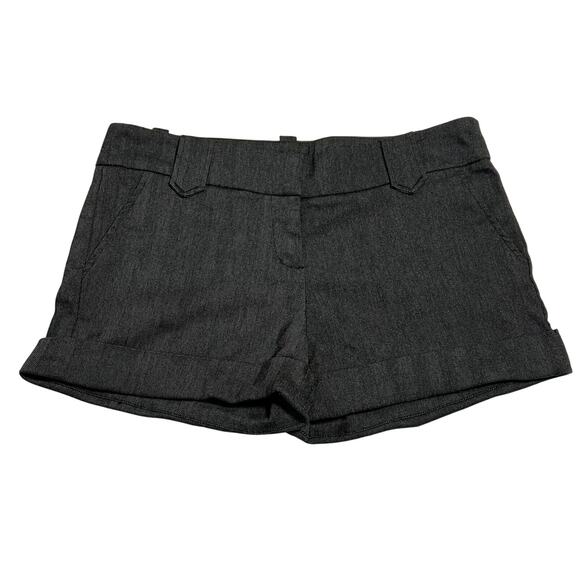 Forever 21 Low Rise Twill Shorts Size Large Minimalist Casual Summer Preppy - Picture 1 of 9